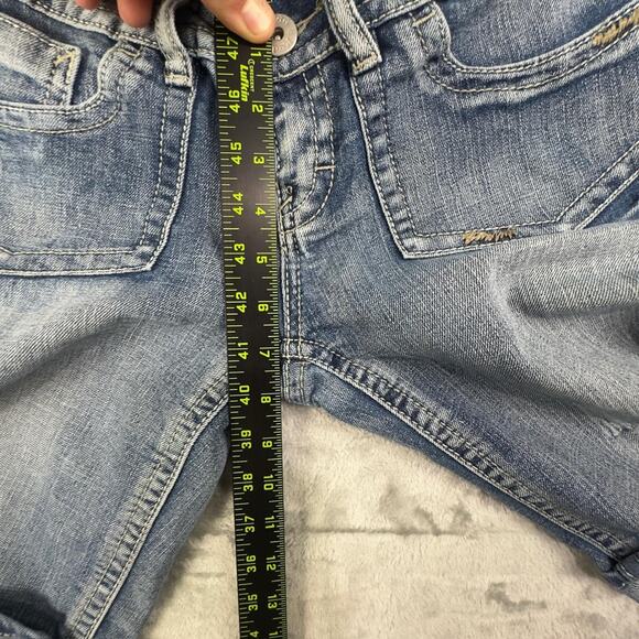 Mudd Blue Cuffed Denim Jorts Size 9 - Picture 6 of 7